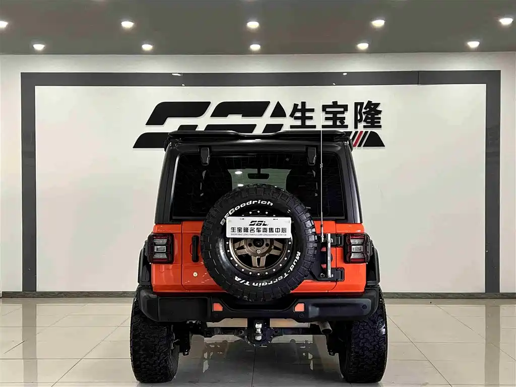 Jeep Wrangler — фото 5