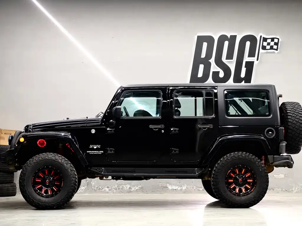Jeep Wrangler — фото 3