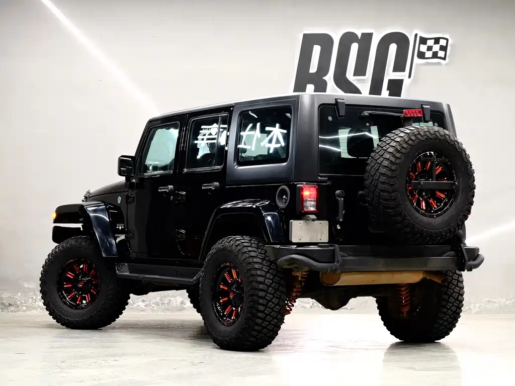 Jeep Wrangler — фото 4