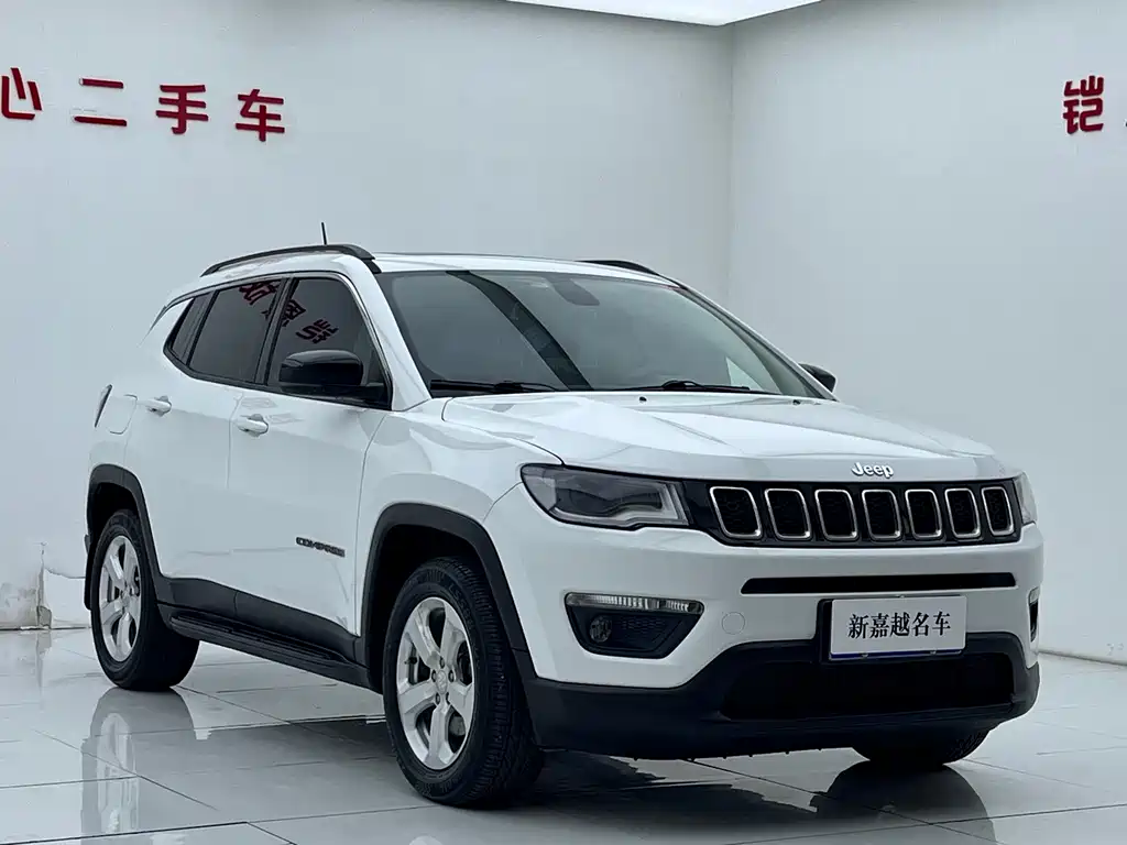 Jeep Compass — фото 3