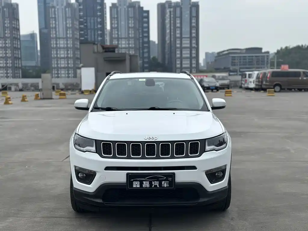 Jeep Compass — фото 3