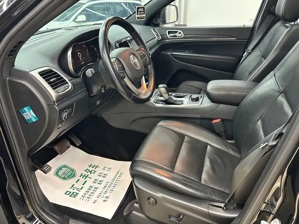 Jeep Grand Cherokee (Import) — фото 8
