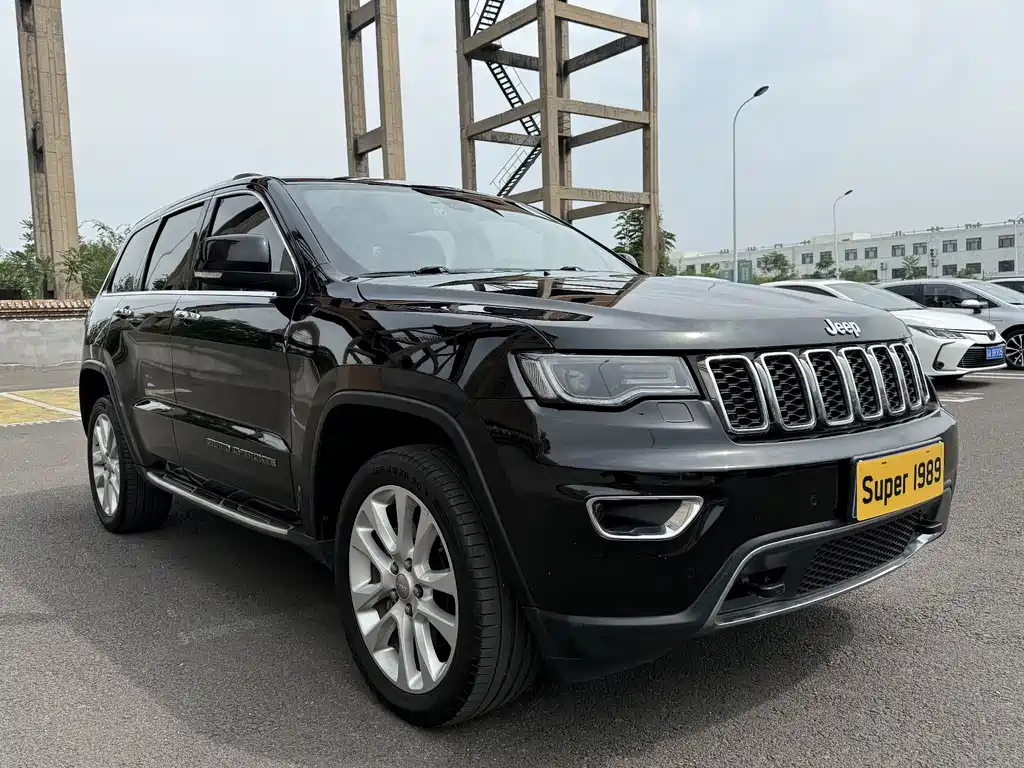 Jeep Grand Cherokee (Import) — фото 3