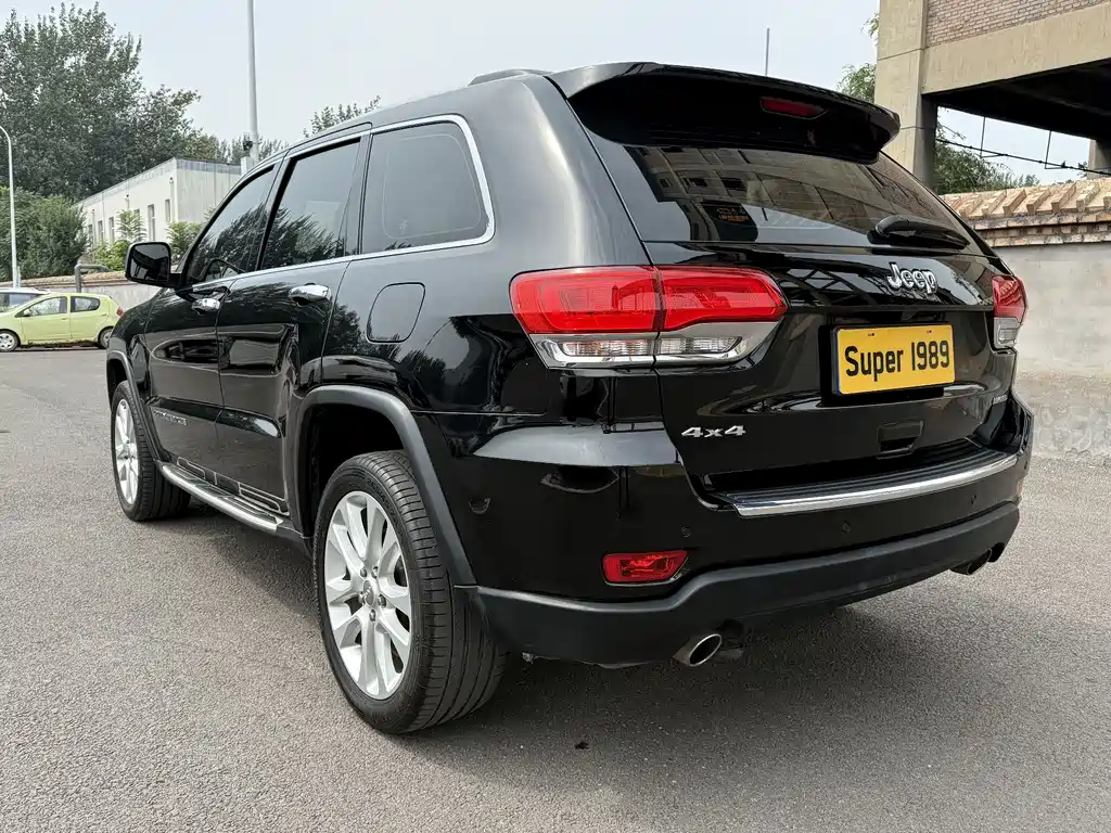 Jeep Grand Cherokee (Import) — фото 5