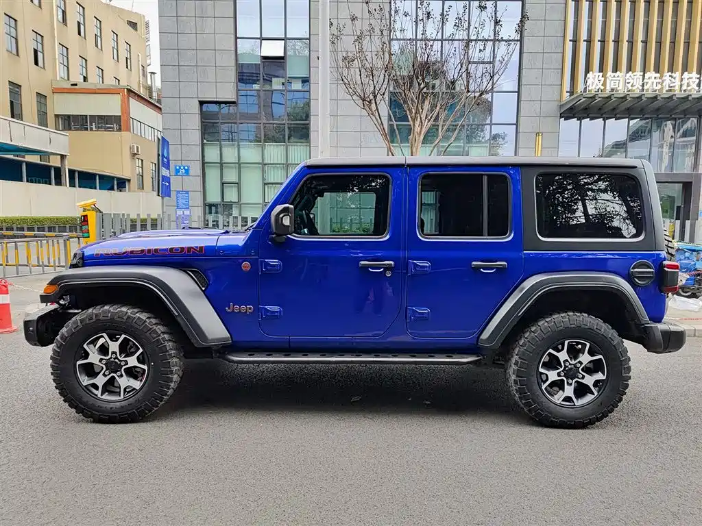 Jeep Wrangler — фото 3