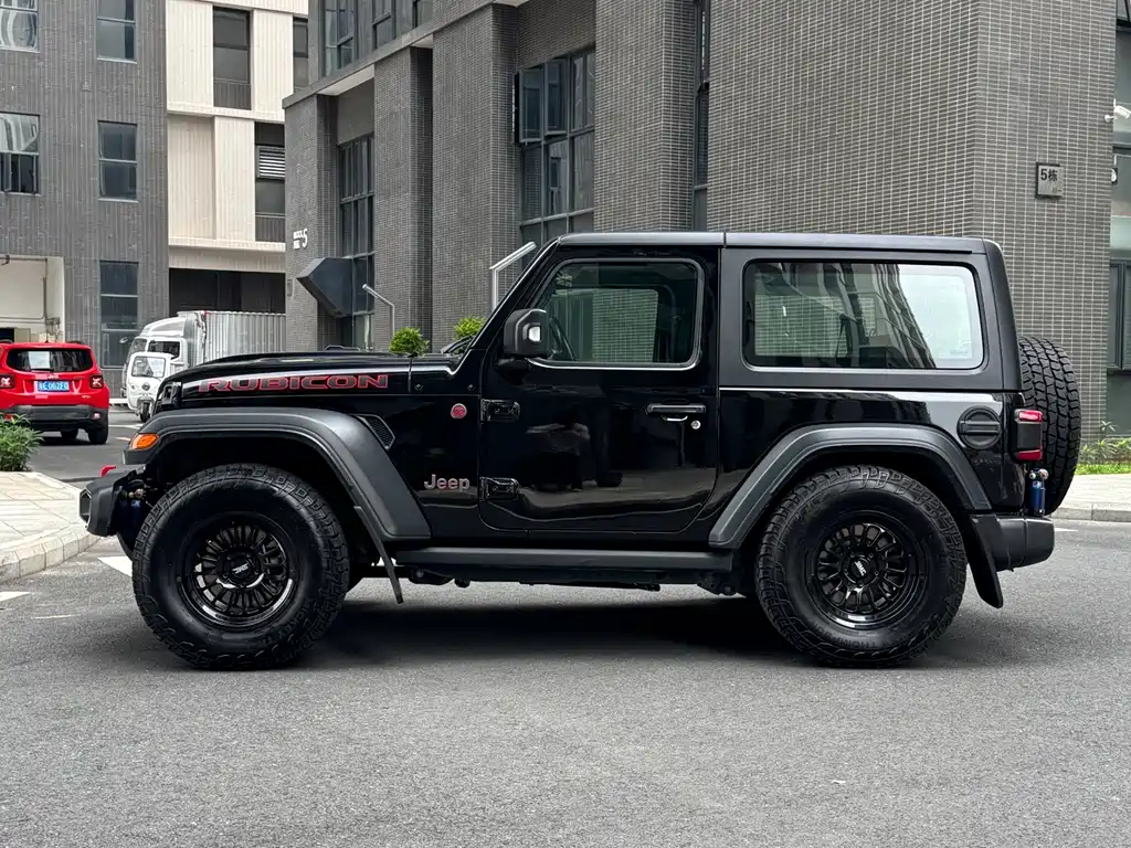 Jeep Wrangler — фото 5