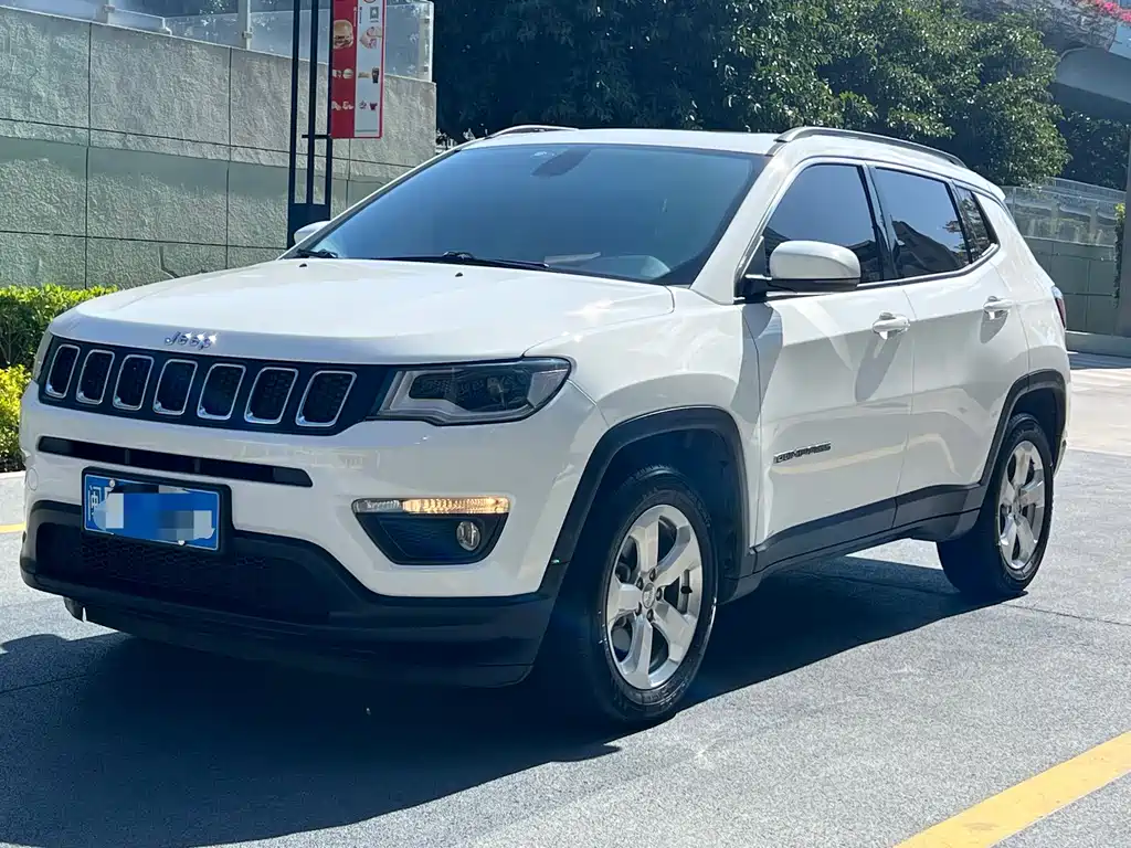Jeep Compass — фото 3