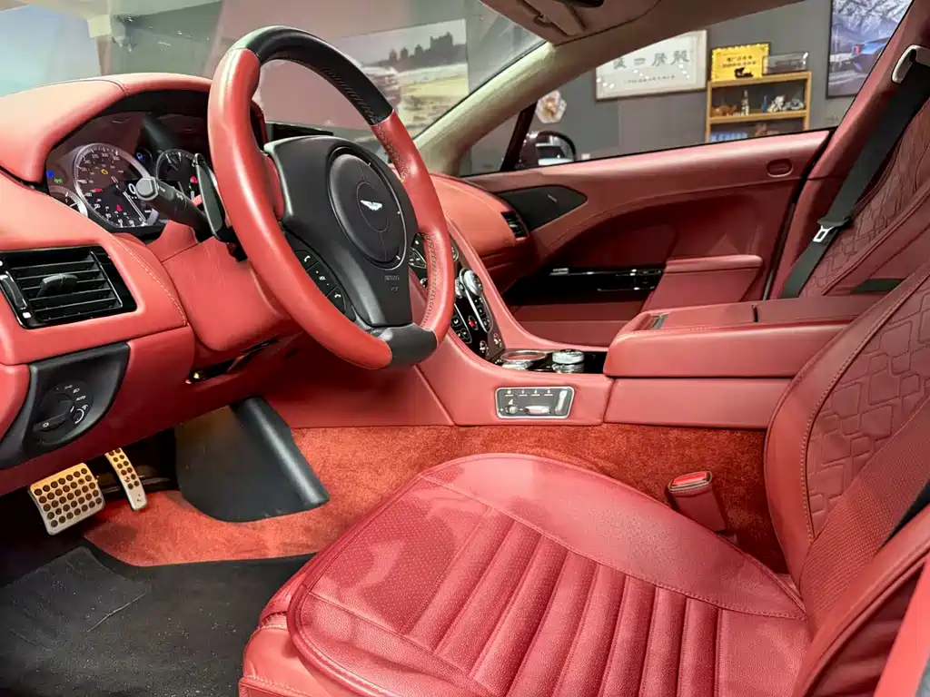Aston Martin Rapide — фото 10