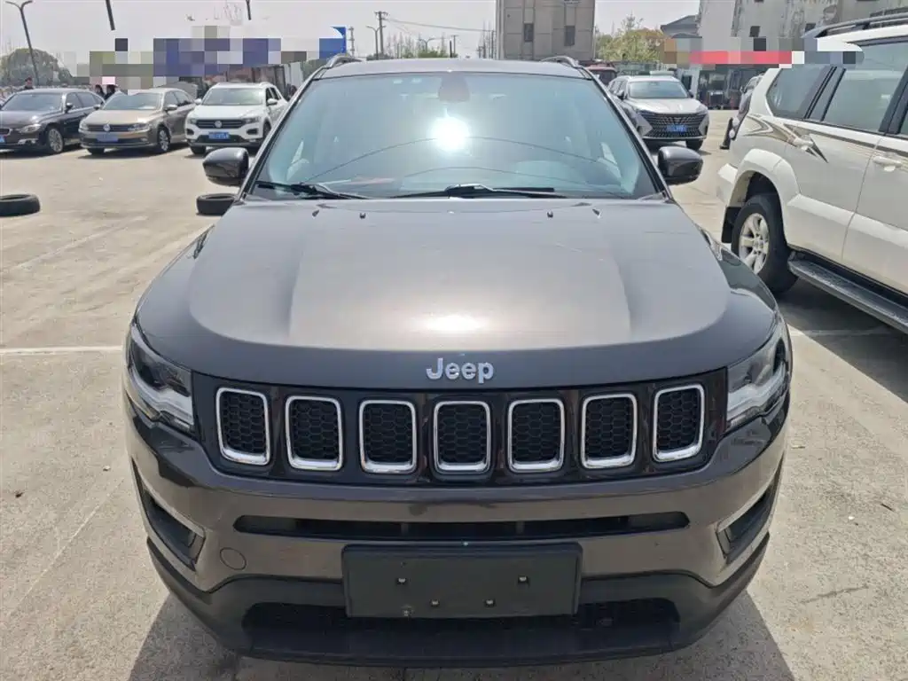 Jeep Compass — фото 3