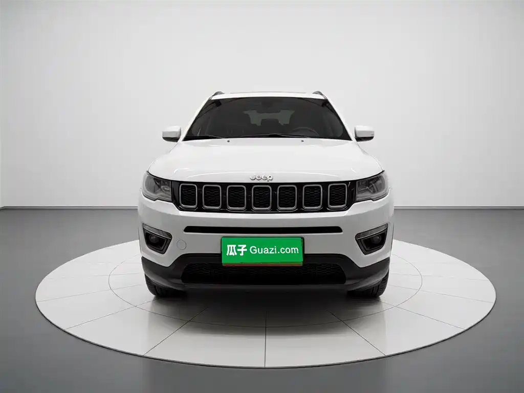 Jeep Compass — фото 3