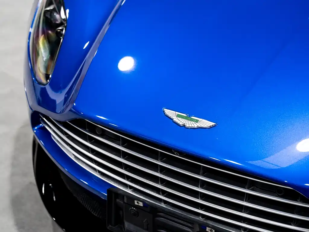 Aston Martin DB11 — фото 4