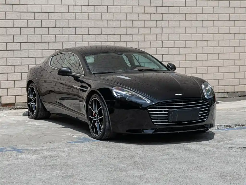 Aston Martin Rapide — фото 3
