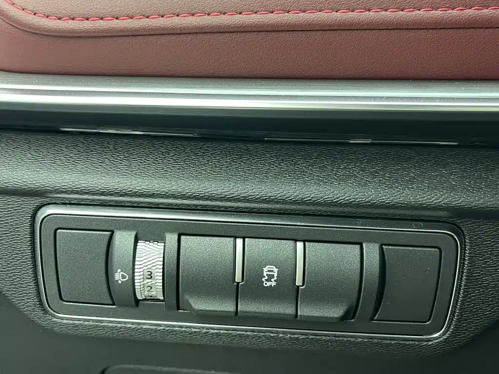 Jetour X70 PLUS — фото 14