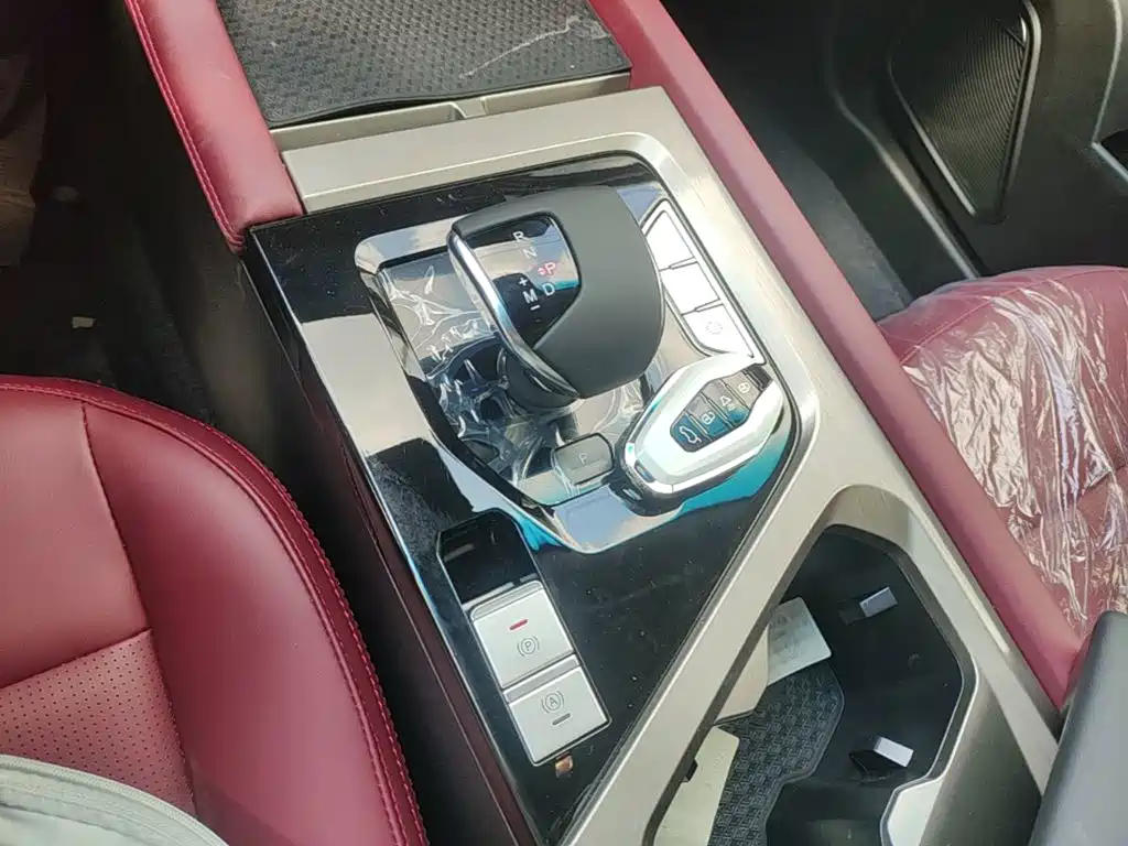 Jetour X70 — фото 10