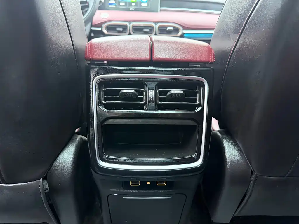 Jetour X70 PLUS — фото 15