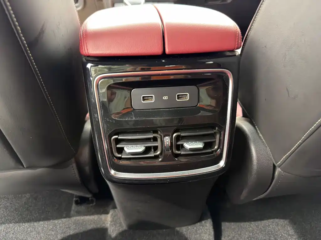 Jetour X70 PLUS — фото 15