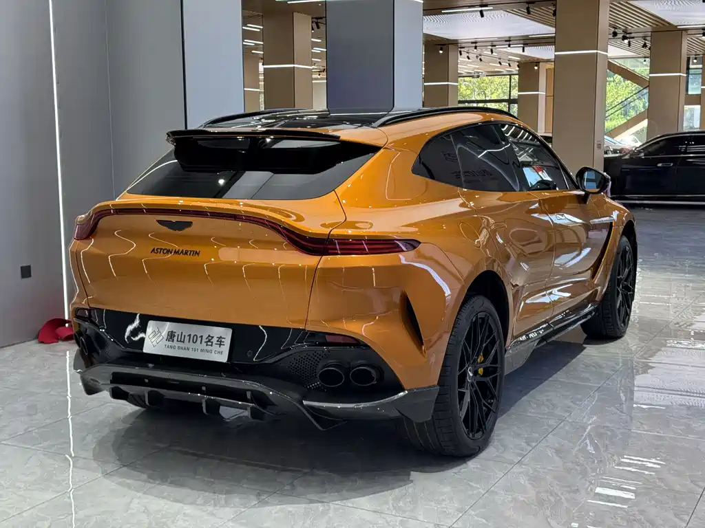 Aston Martin DBX — фото 4