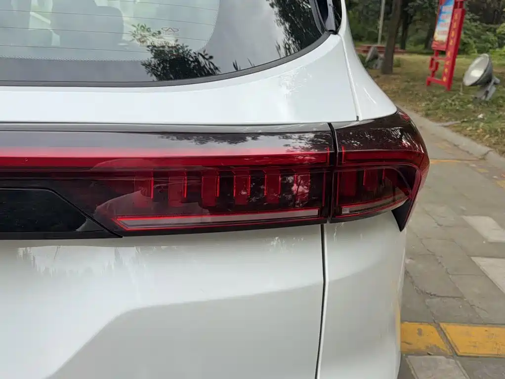 Jetour X70 C-DM — фото 24