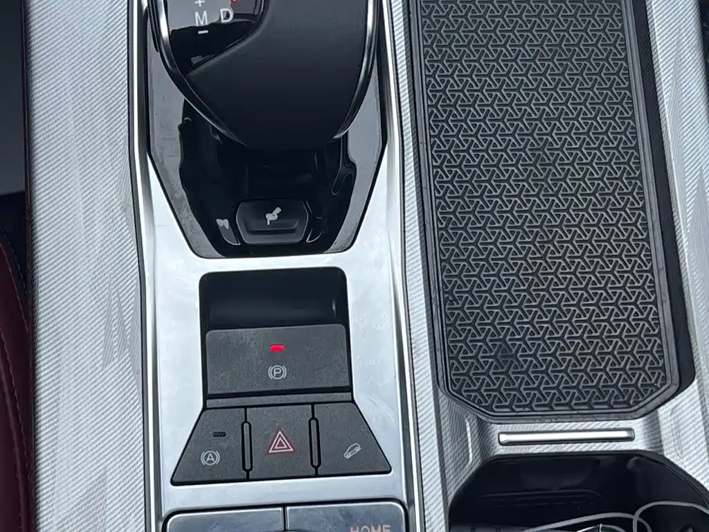 Jetour X70 PRO — фото 10