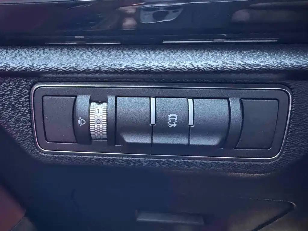 Jetour X70 PLUS — фото 11