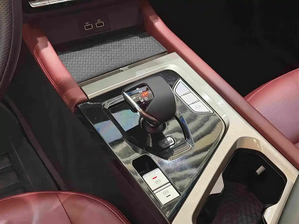 Jetour X70 — фото 17