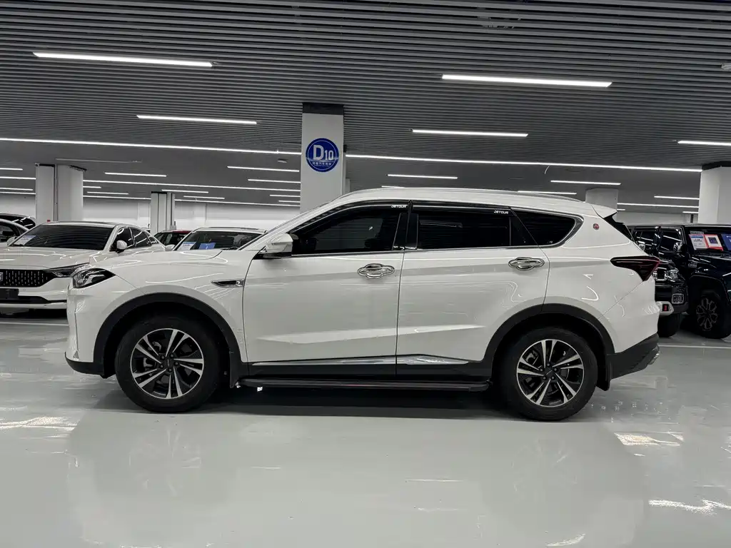 Jetour X70 PLUS — фото 10