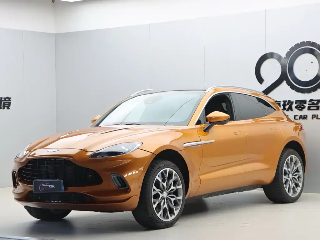 Aston Martin DBX — фото 3