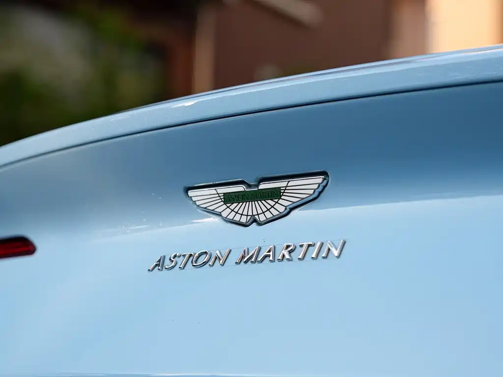 Aston Martin DB11 — фото 3