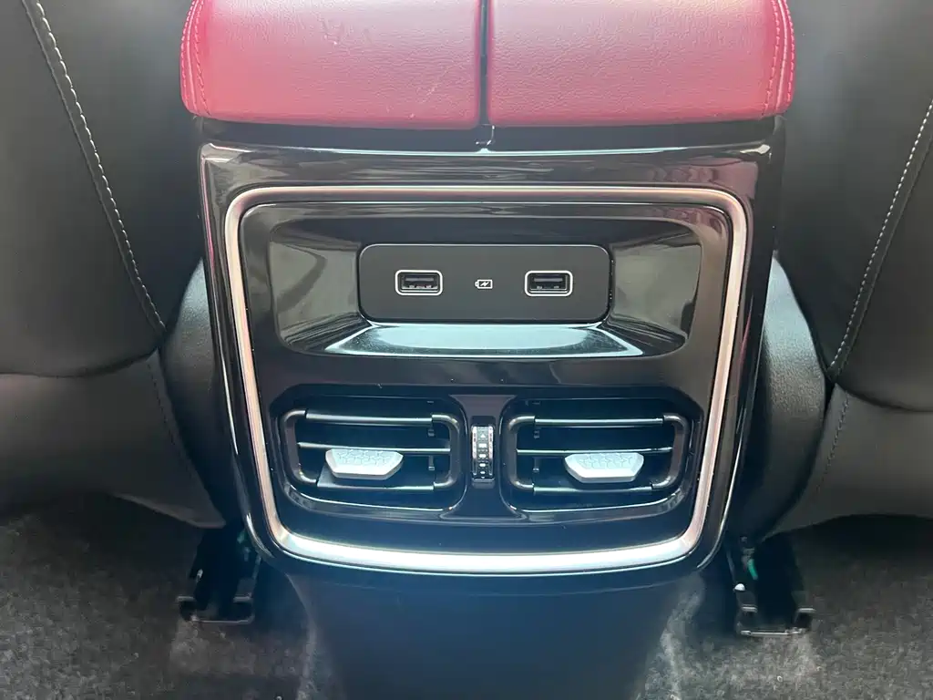 Jetour X70 PLUS — фото 15