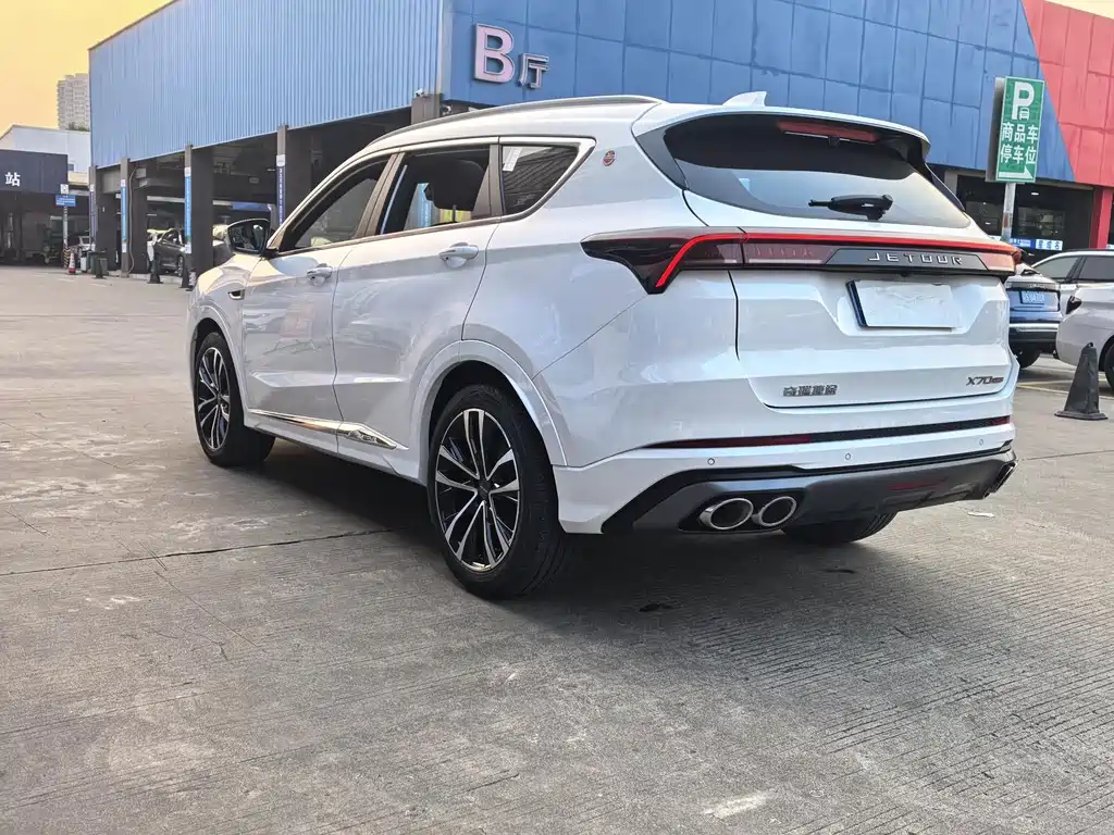 Jetour X70 PLUS — фото 18