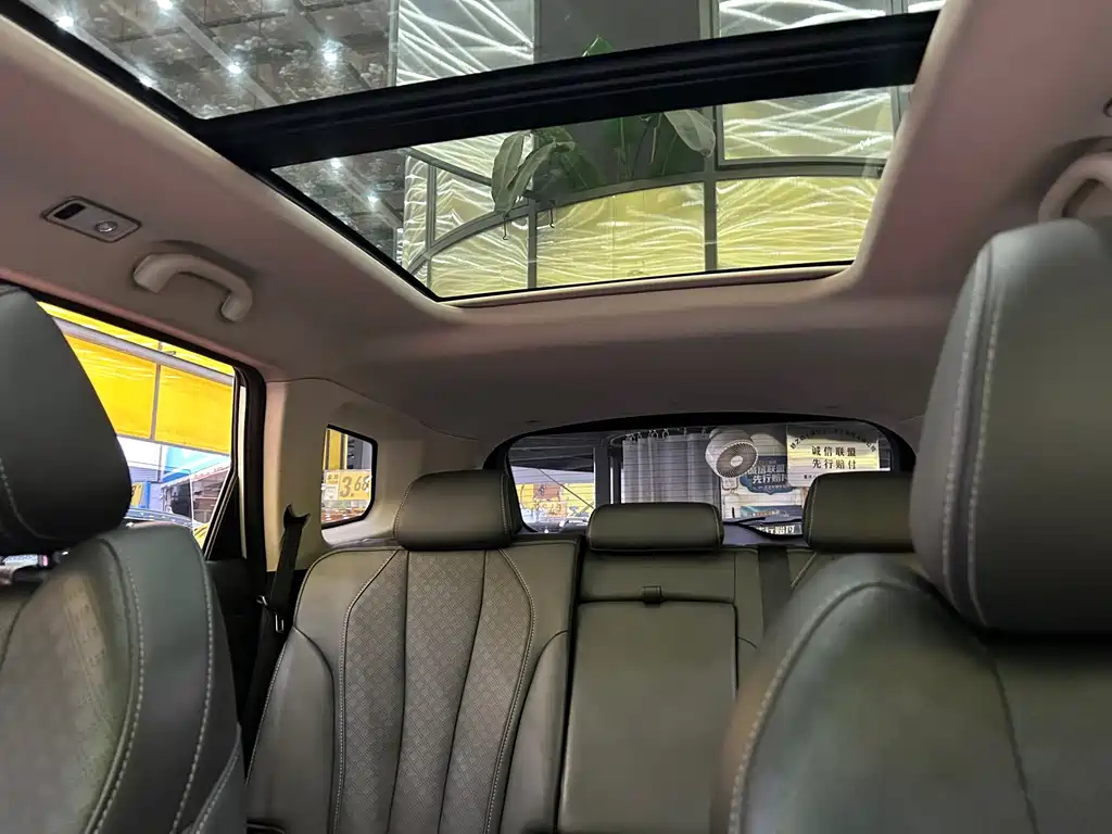 Jetour X90 — фото 10