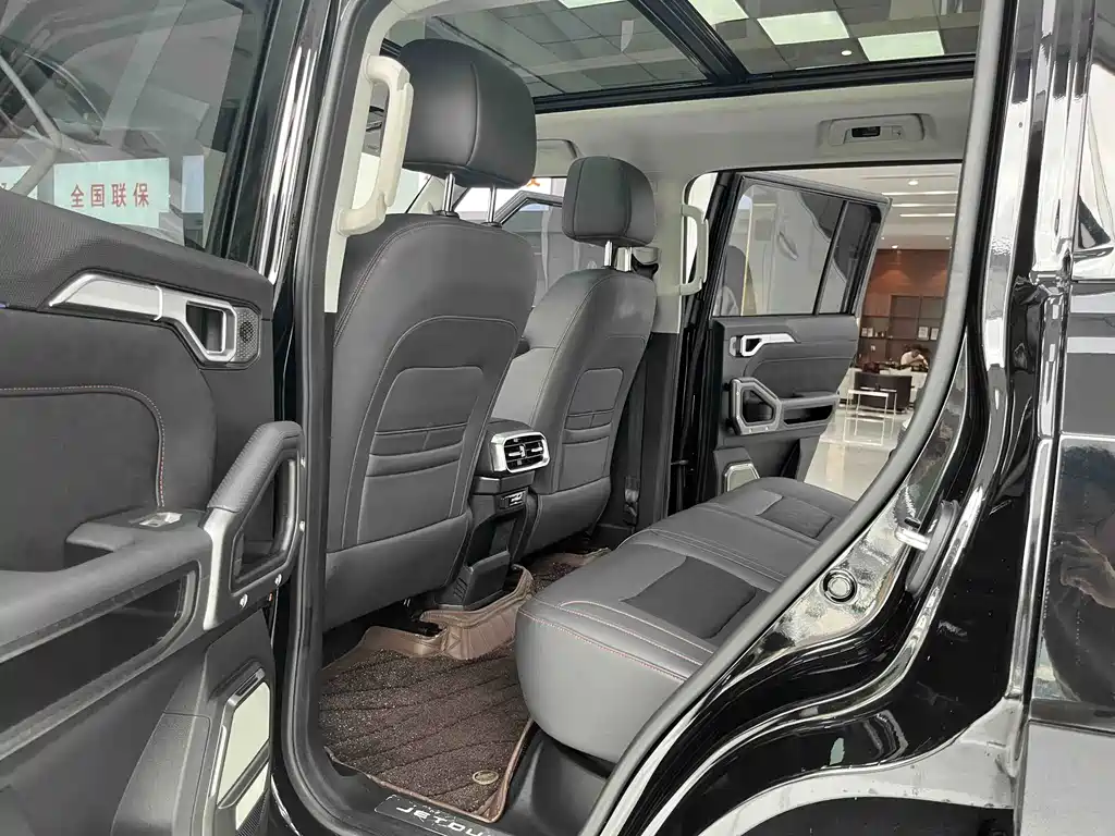 Jetour Traveller C-DM — фото 6