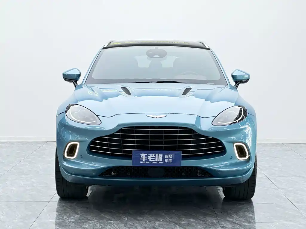 Aston Martin DBX — фото 2