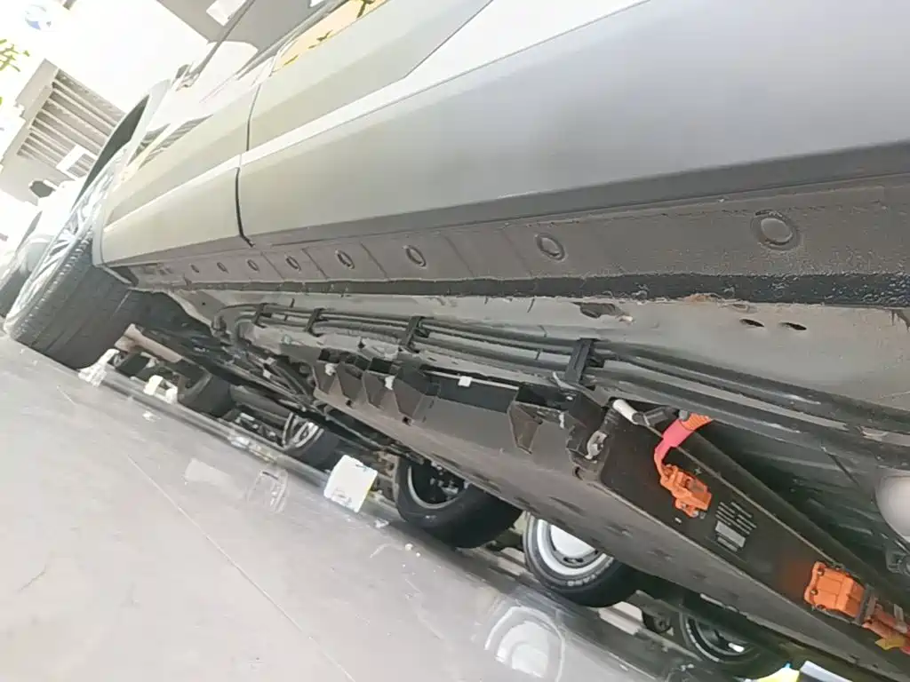 Jetour X90 C-DM — фото 22