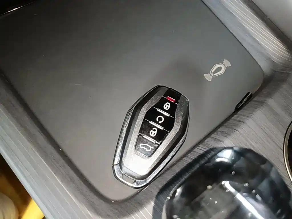 Jetour X90 C-DM — фото 9