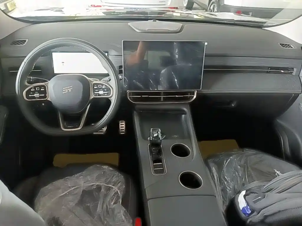 Jetour X90 C-DM — фото 10