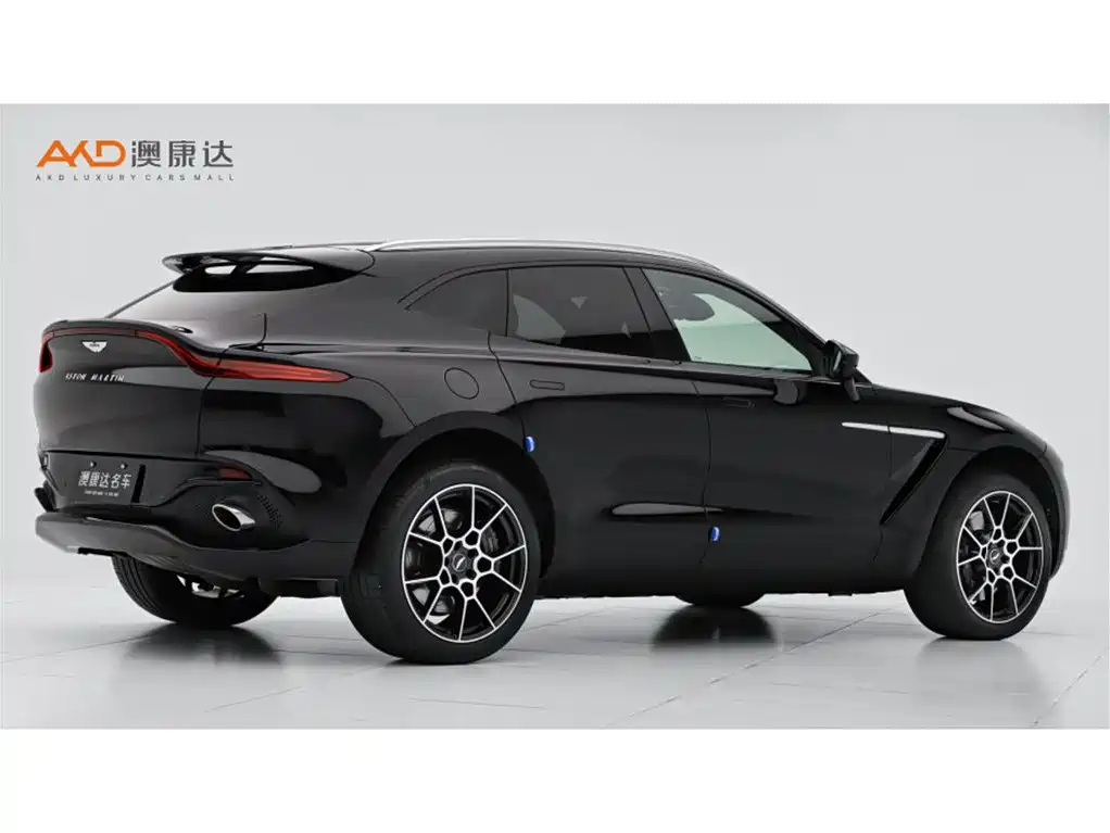 Aston Martin DBX — фото 3