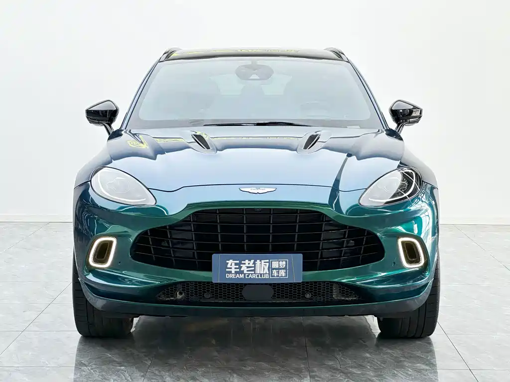 Aston Martin DBX — фото 2