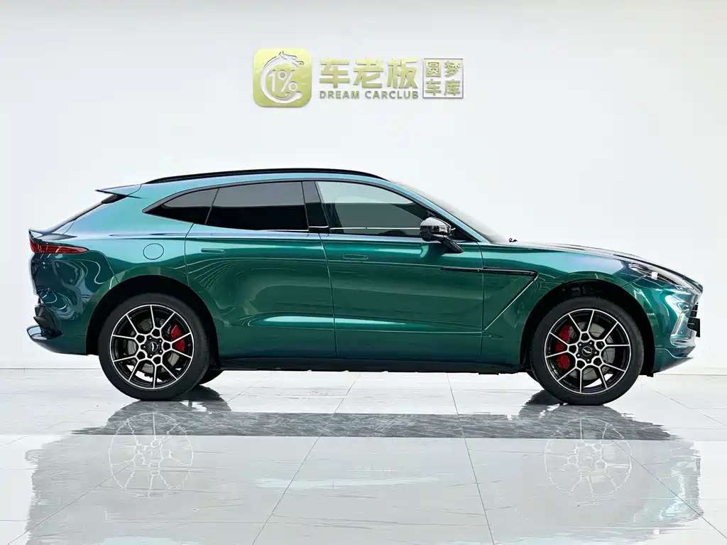Aston Martin DBX — фото 7