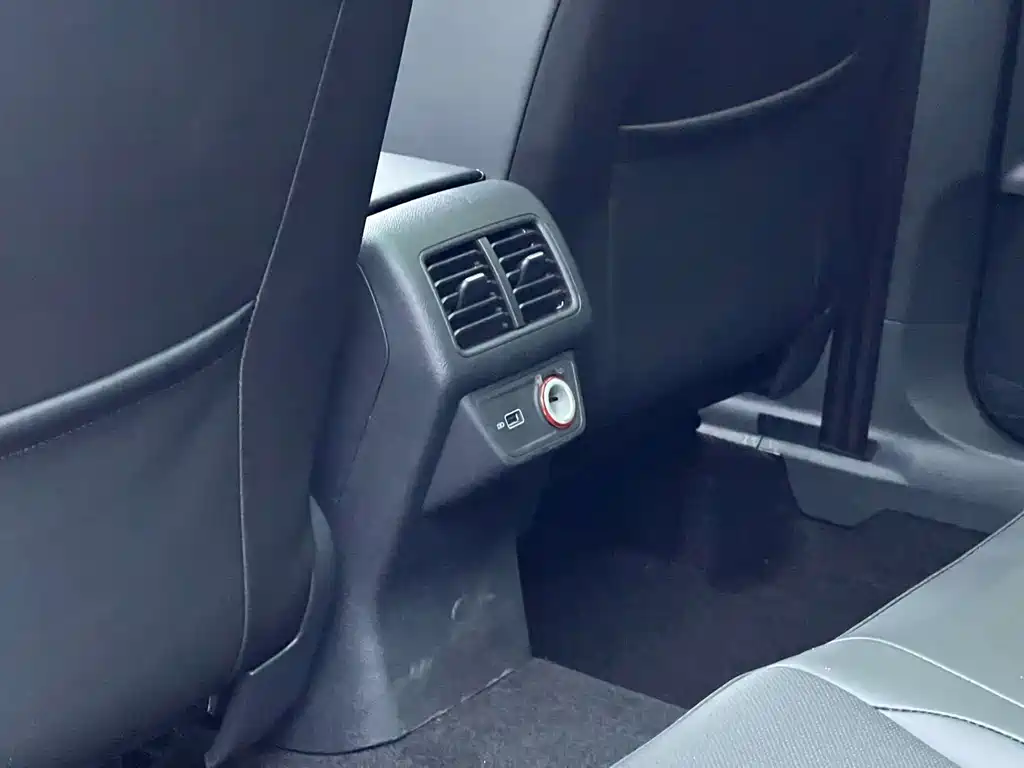 Jetta VS7 — фото 15