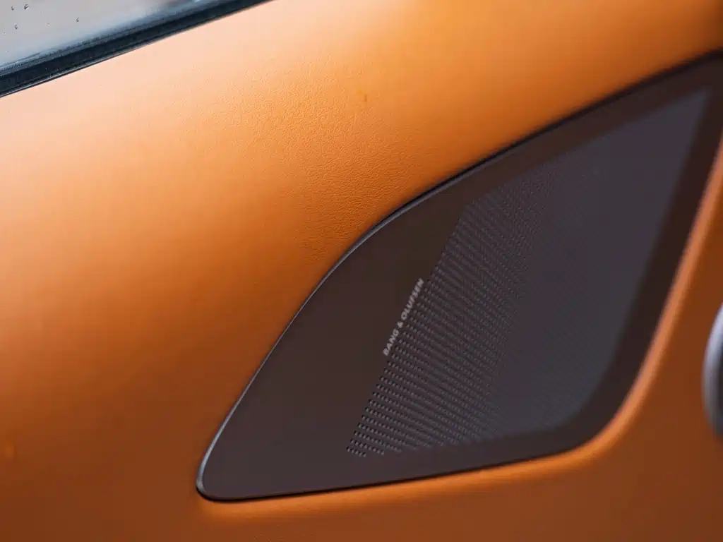 Aston Martin Rapide — фото 11