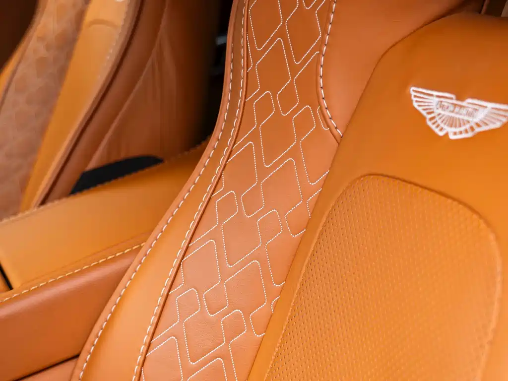 Aston Martin Rapide — фото 22