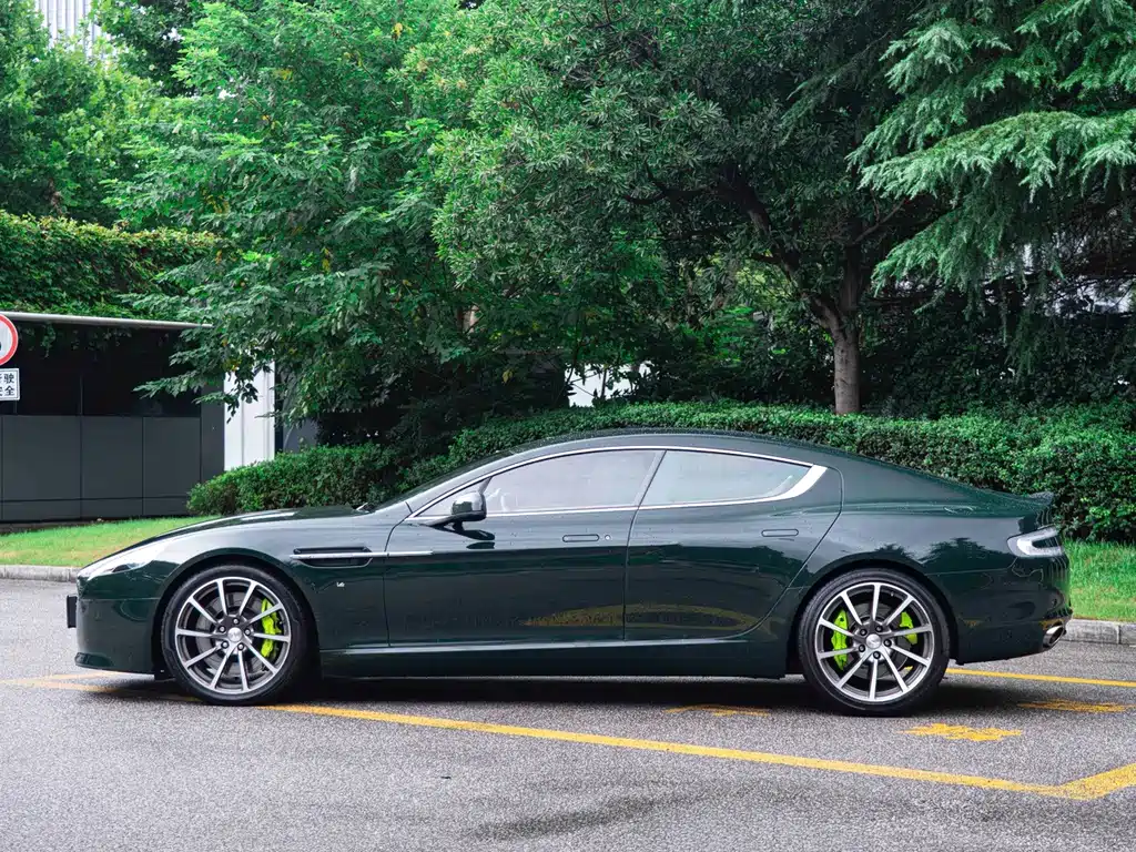 Aston Martin Rapide — фото 4