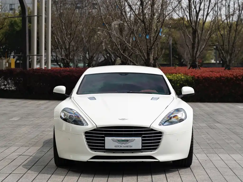 Aston Martin Rapide — фото 2