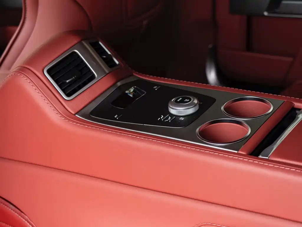 Aston Martin Rapide — фото 20