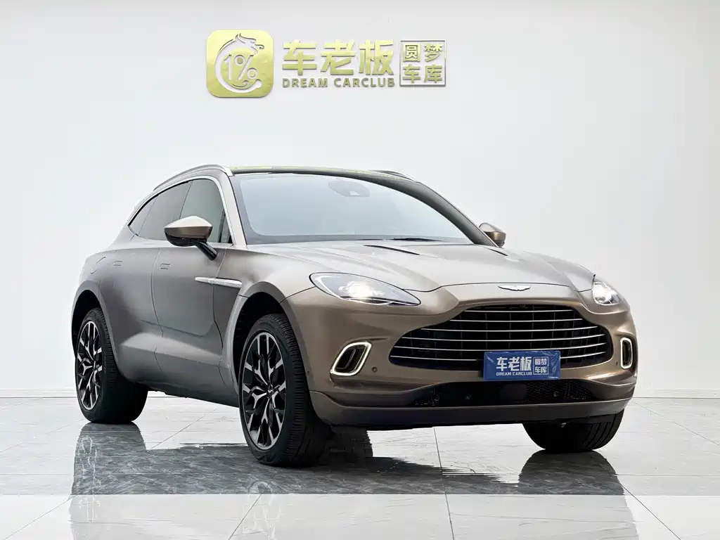 Aston Martin DBX — фото 3