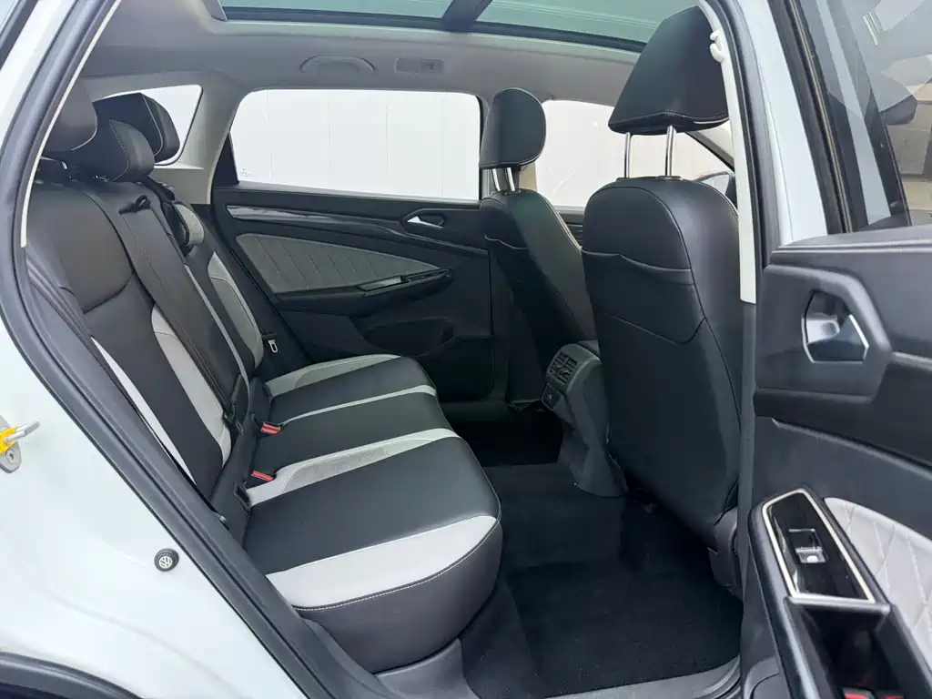 Jetta VS7 — фото 10
