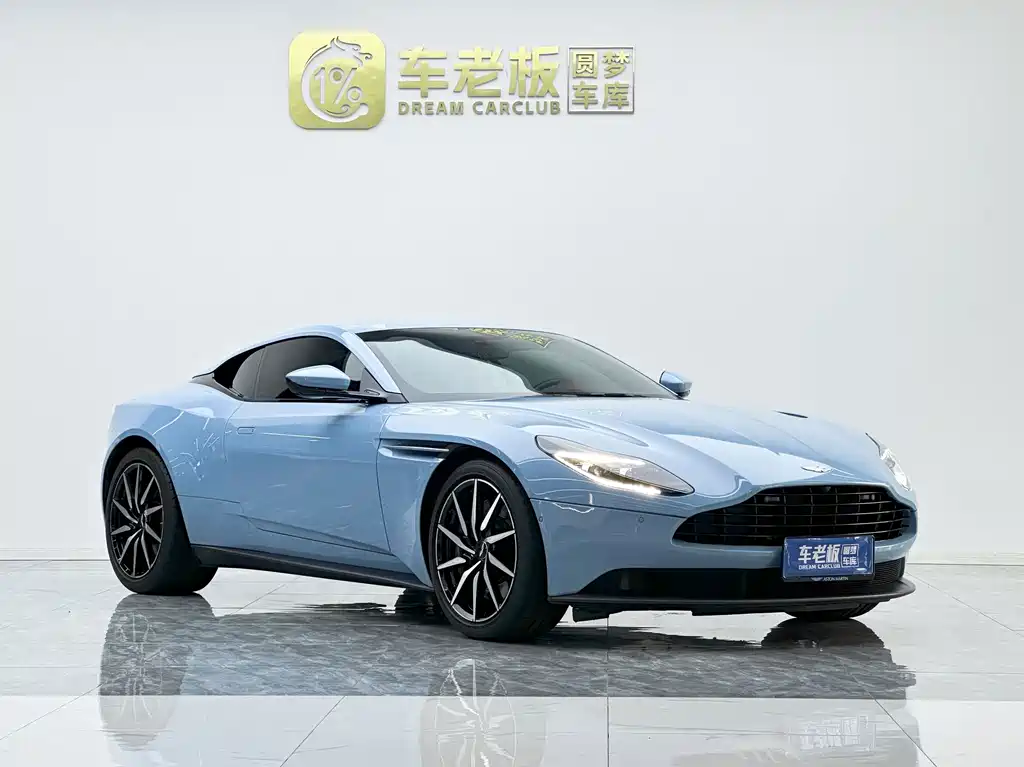 Aston Martin DB11 — фото 3
