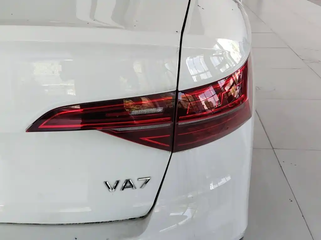 Jetta VA7 — фото 8
