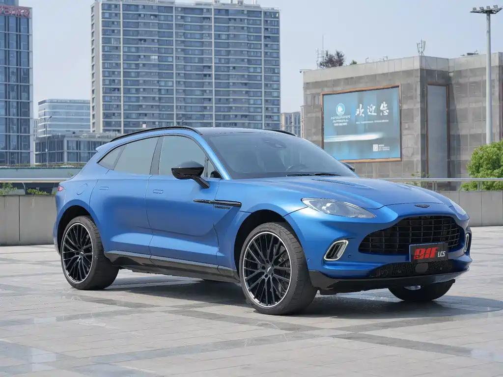 Aston Martin DBX — фото 3